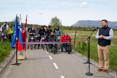 otvoritev kolesarskih poti na Postojnskem (4)